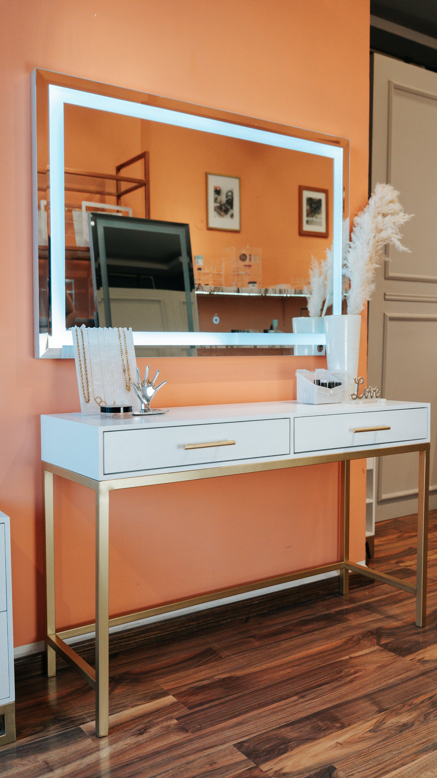 CHARLOTTE VANITY