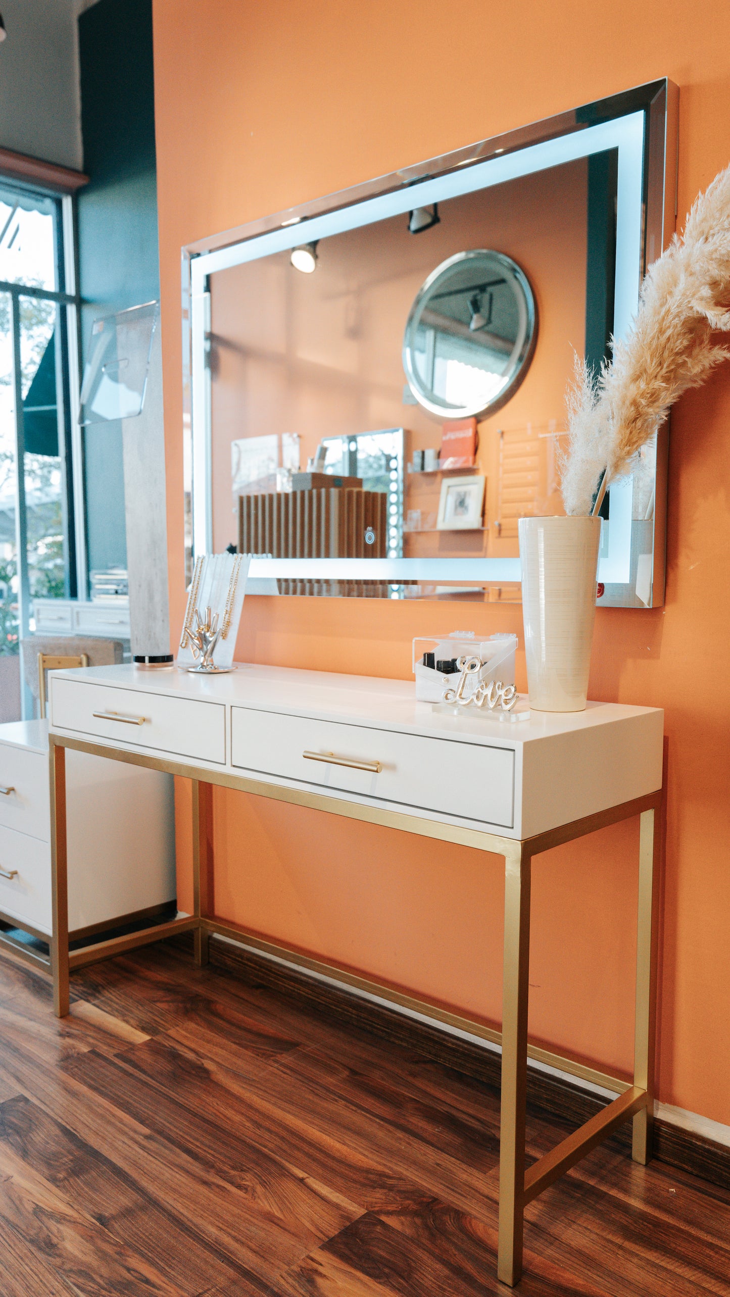 CHARLOTTE VANITY