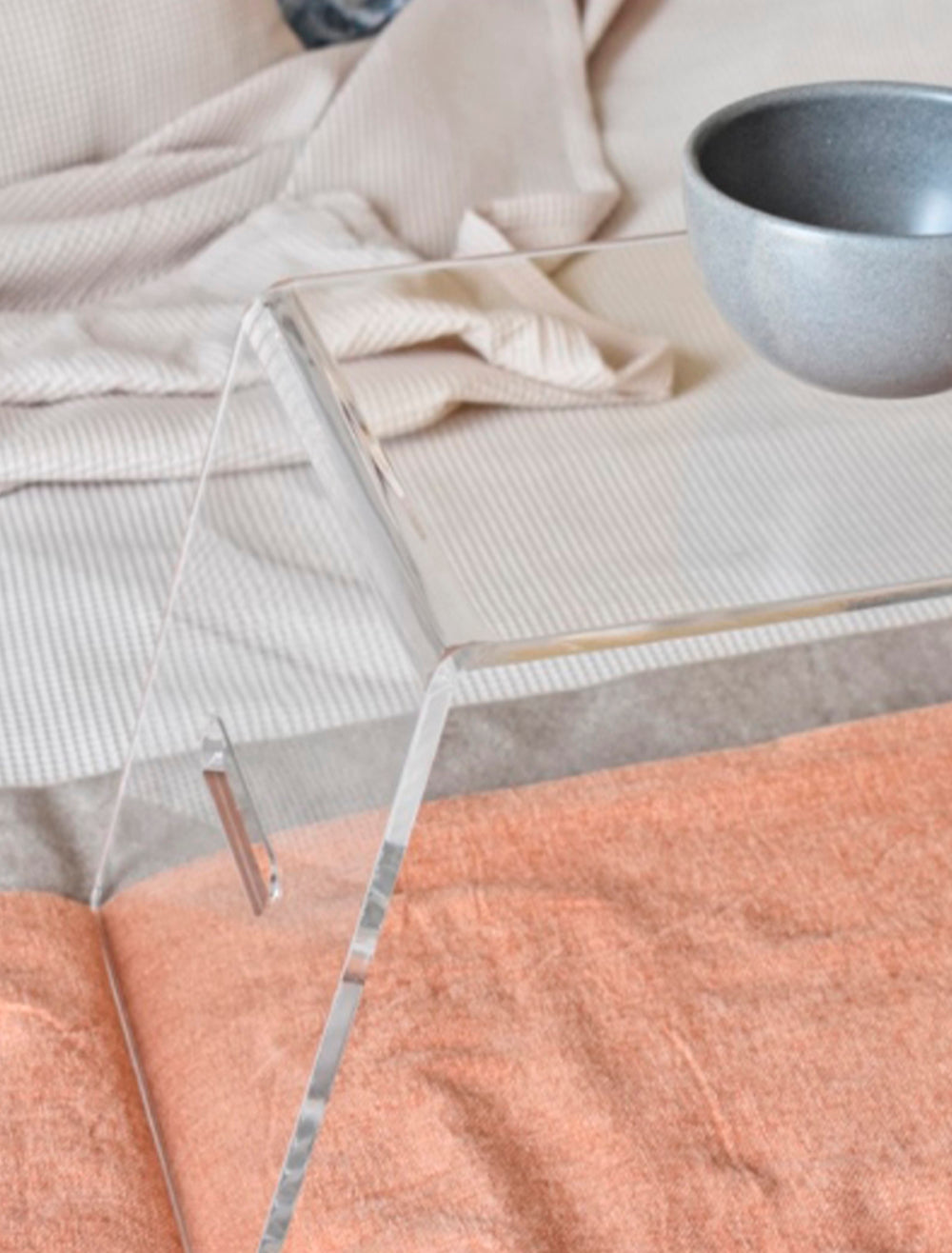 BED TABLE