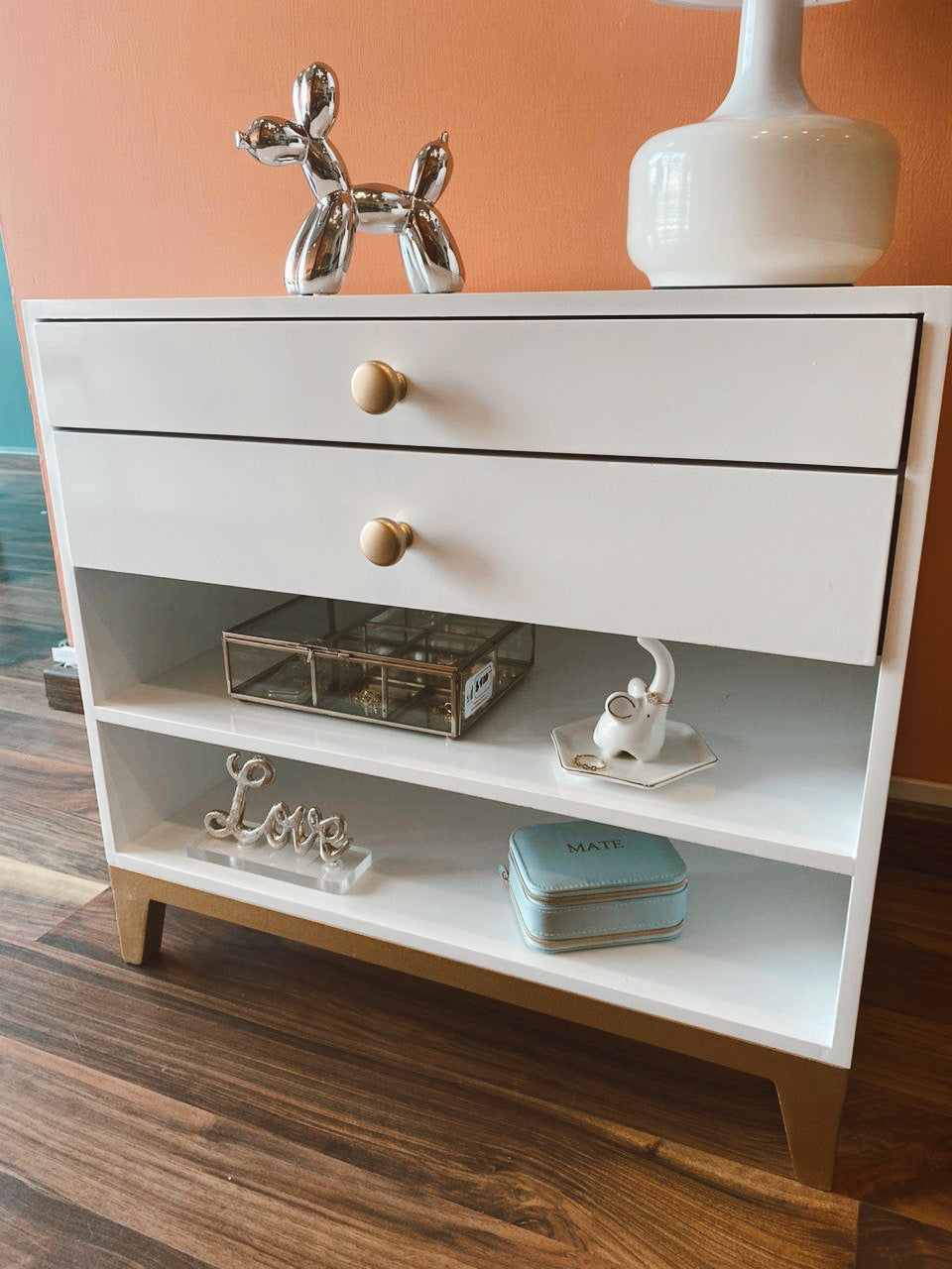 Buró BED TABLE "W"