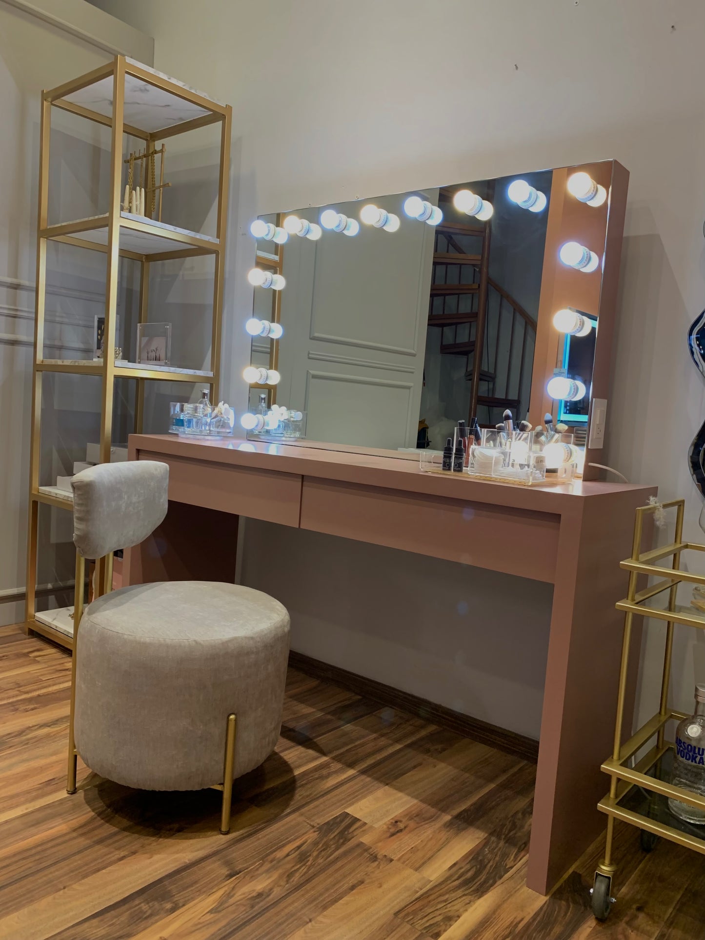 MAUVE VANITY