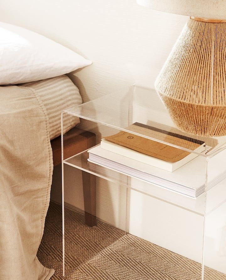 Dream bed table  (Mesa lateral).