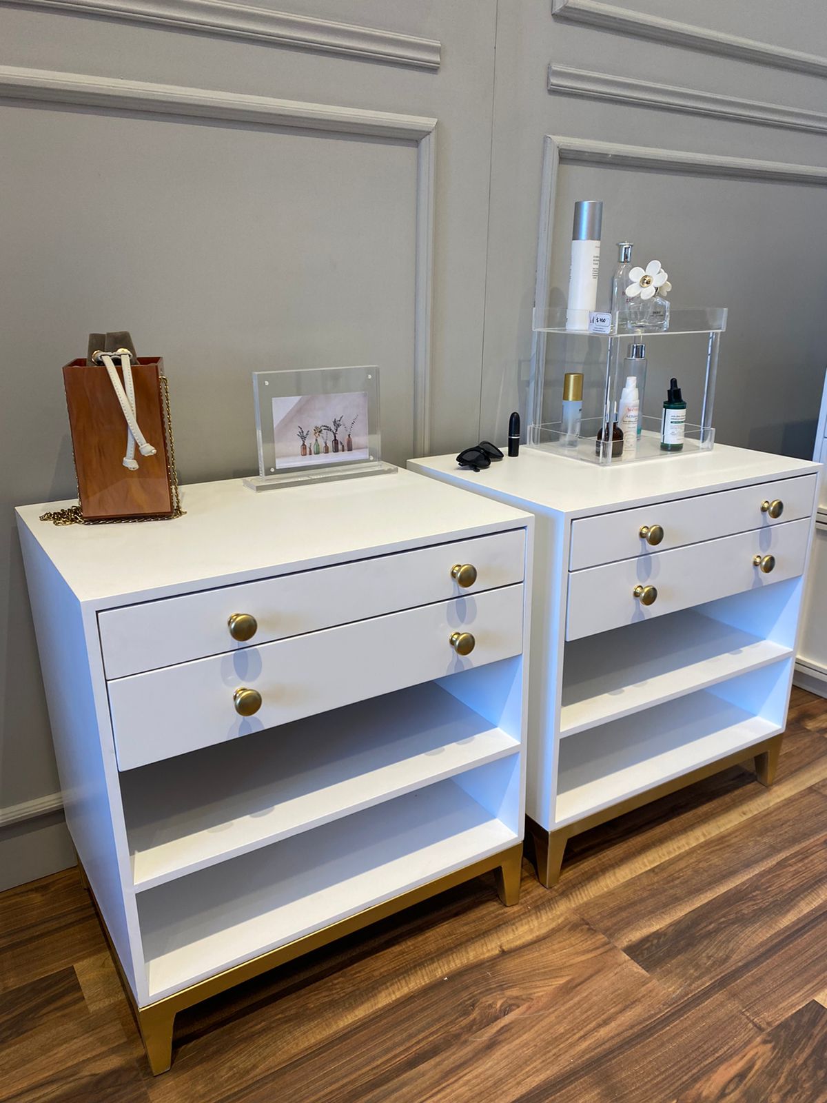 Buró BED TABLE "W"