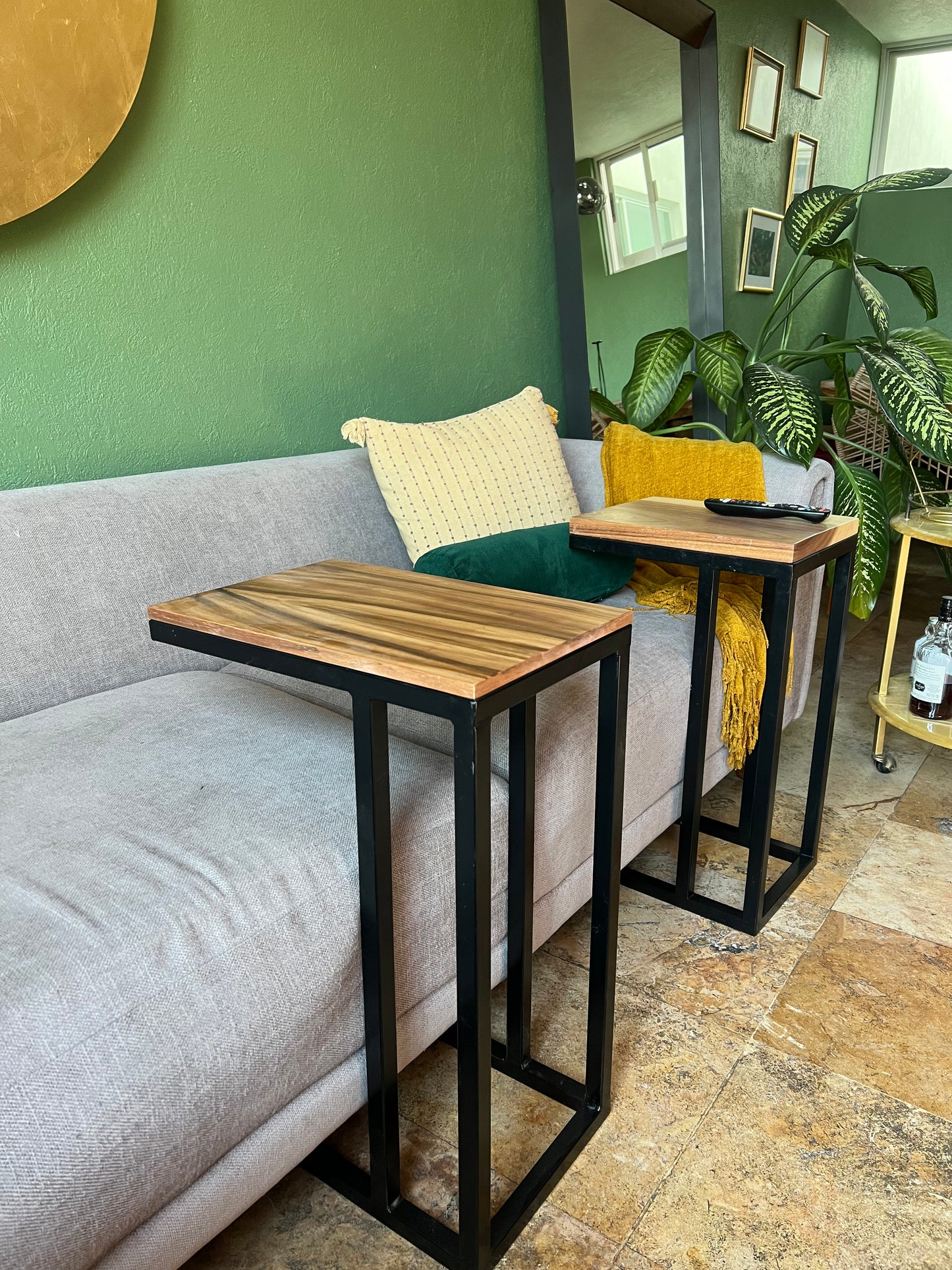 CHILL TABLE