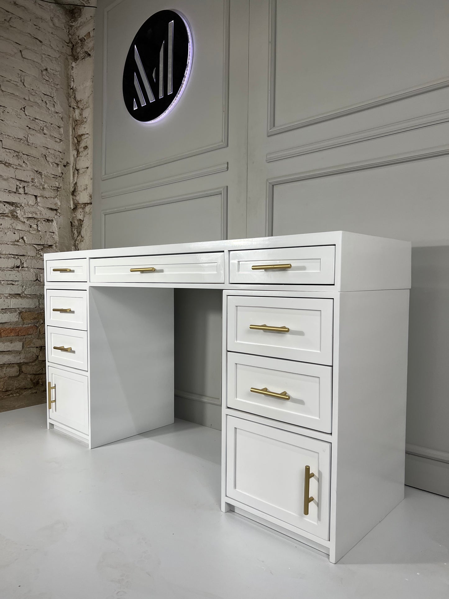 ALEXANDRA VANITY