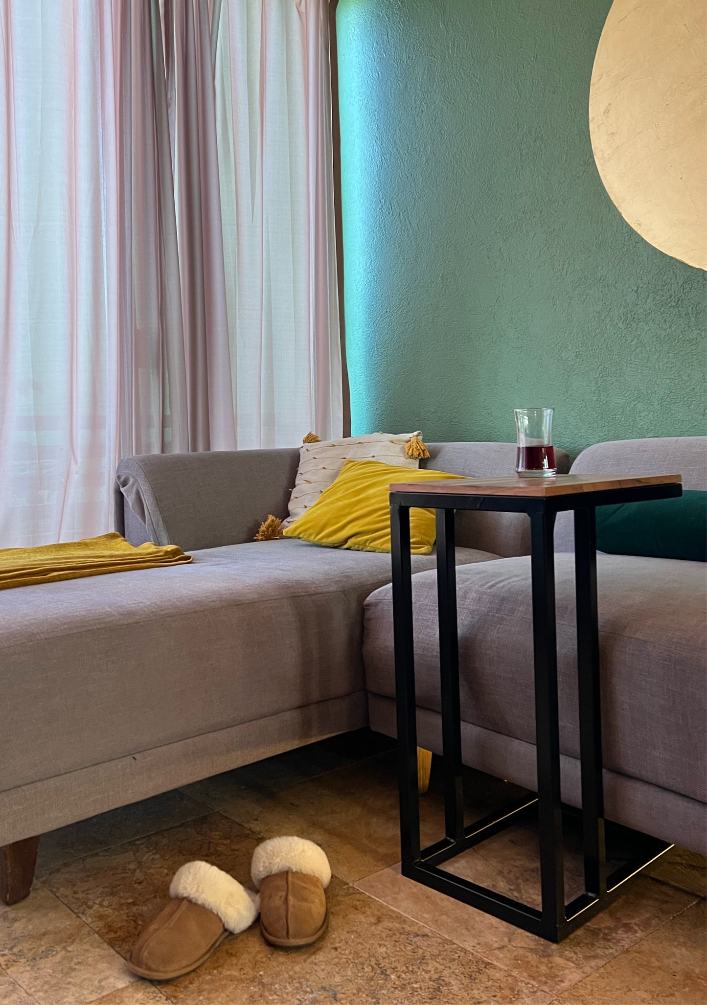 CHILL TABLE