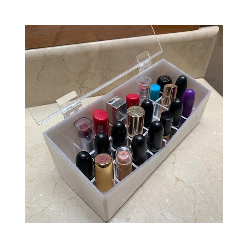 ROUGE Porta labiales con tapa.