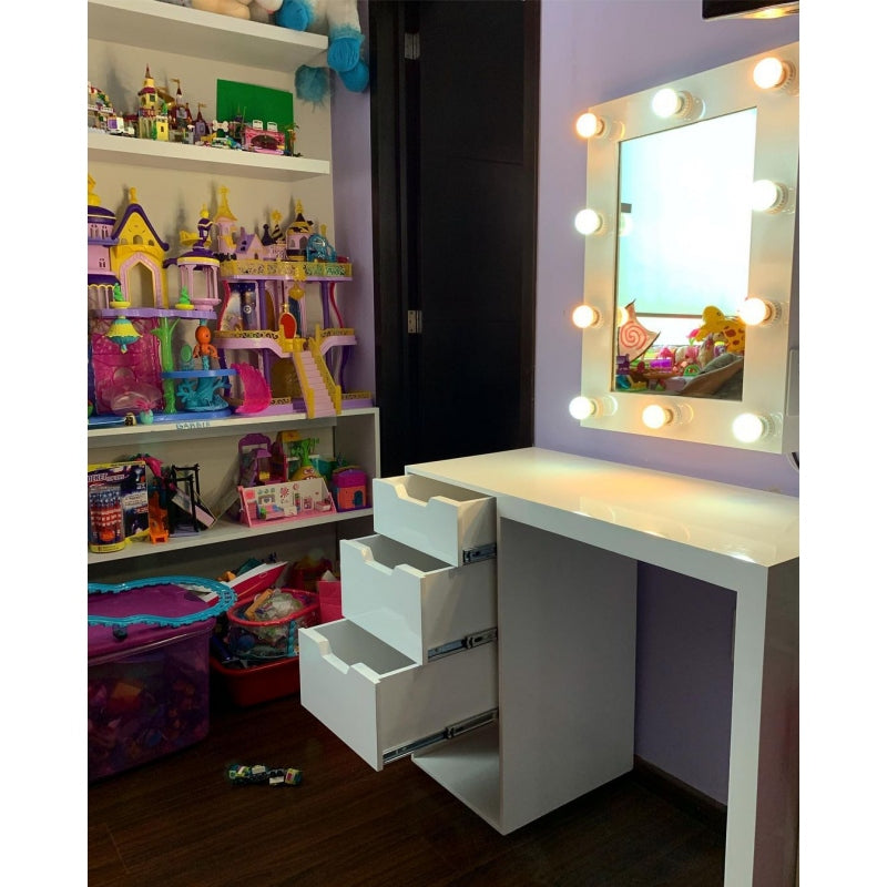 POLY VANITY